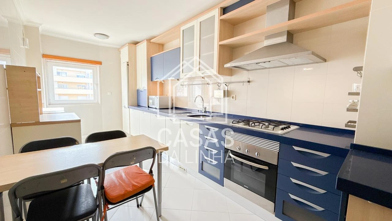 Apartamento T3 para Arrendamento em Carcavelos e Parede Foto 8