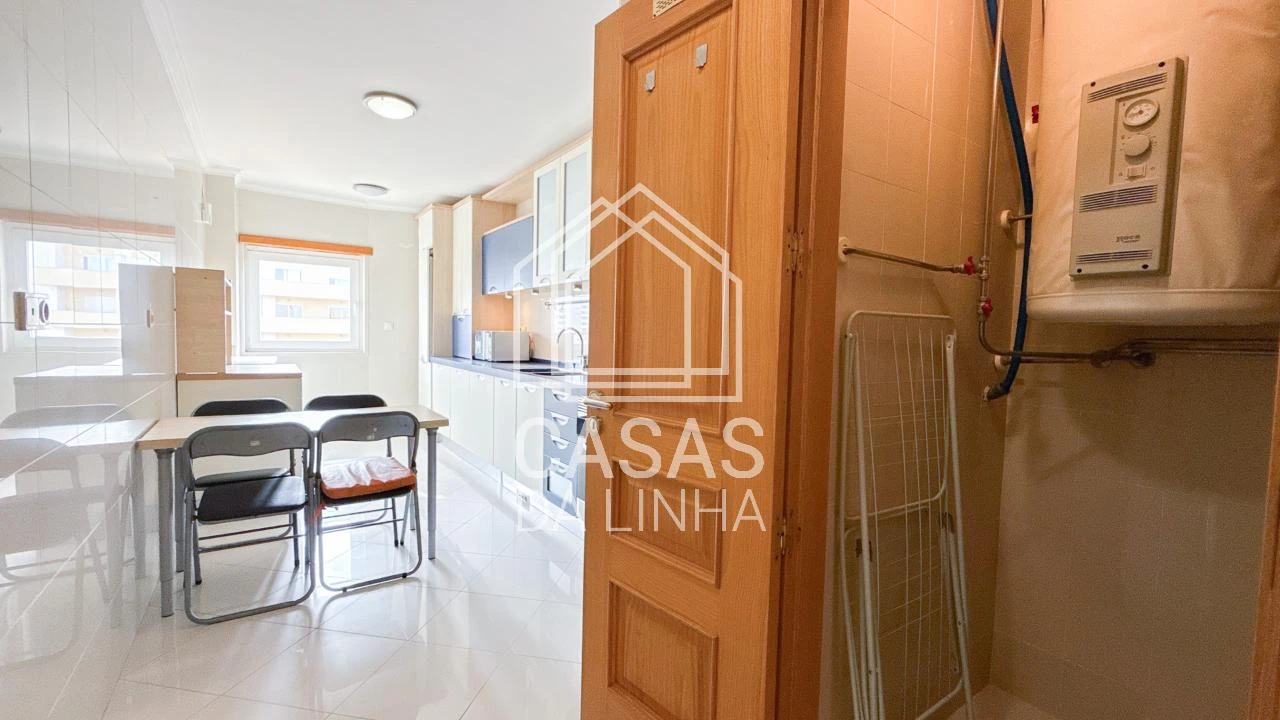 Apartamento T3 para Arrendamento em Carcavelos e Parede Foto 9