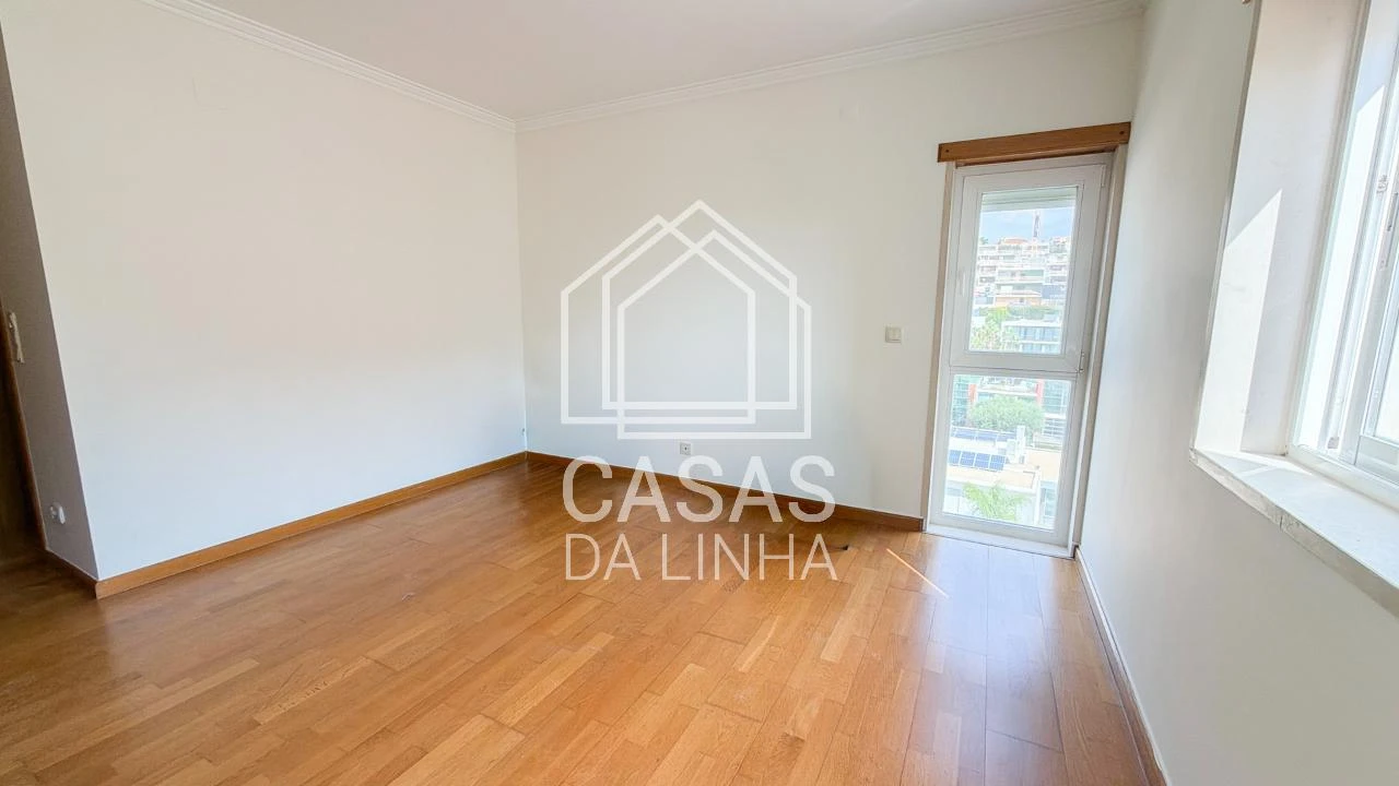 Apartamento T3 para Arrendamento em Carcavelos e Parede Foto 30
