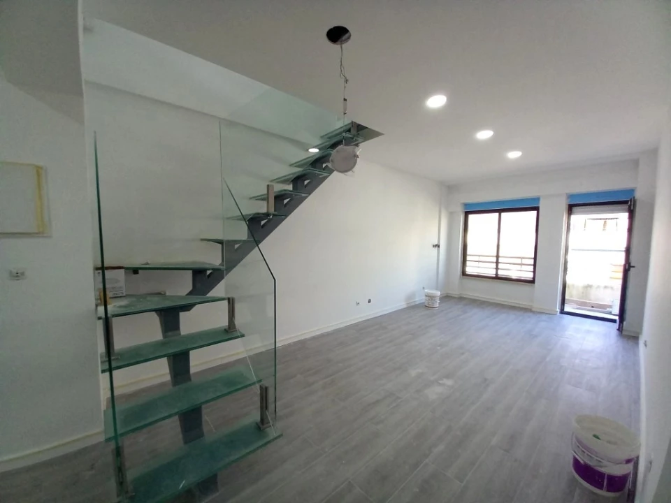 Apartamento T3 para Venda em Costa da Caparica Foto 4