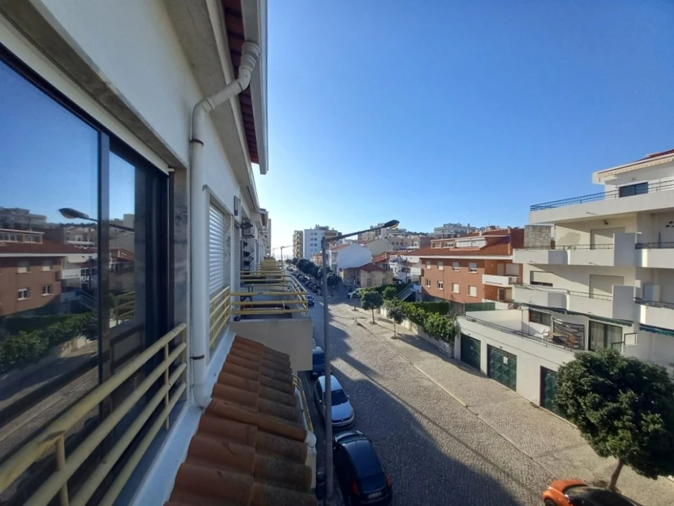 Apartamento T3 para Venda em Costa da Caparica Foto 6