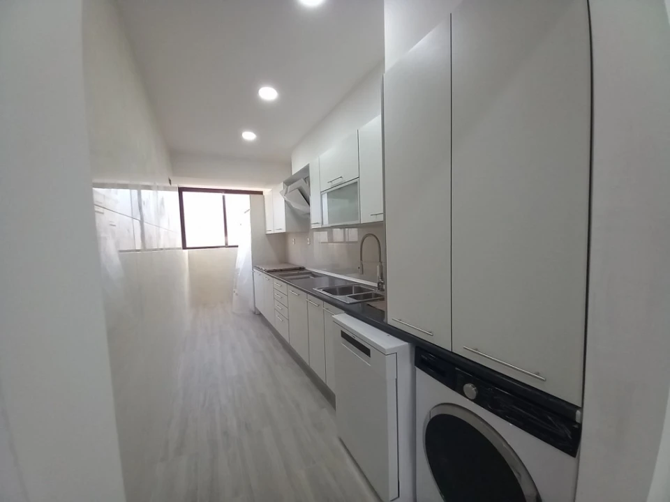 Apartamento T3 para Venda em Costa da Caparica Foto 9