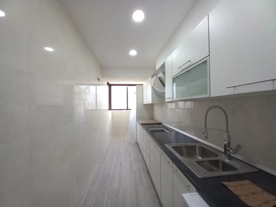 Apartamento T3 para Venda em Costa da Caparica Foto 10