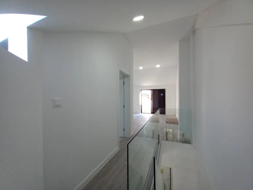 Apartamento T3 para Venda em Costa da Caparica Foto 25