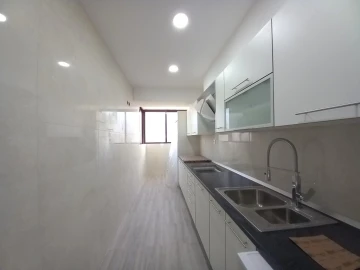 Apartamento T3 para Venda em Costa da Caparica
