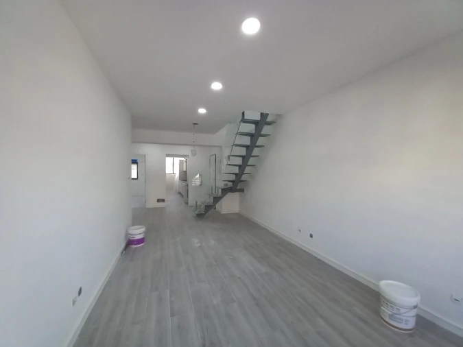 Apartamento T3 para Venda em Costa da Caparica Foto 7