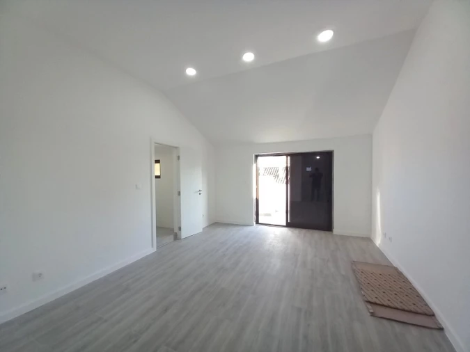Apartamento T3 para Venda em Costa da Caparica Foto 35