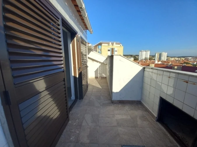 Apartamento T3 para Venda em Costa da Caparica Foto 38
