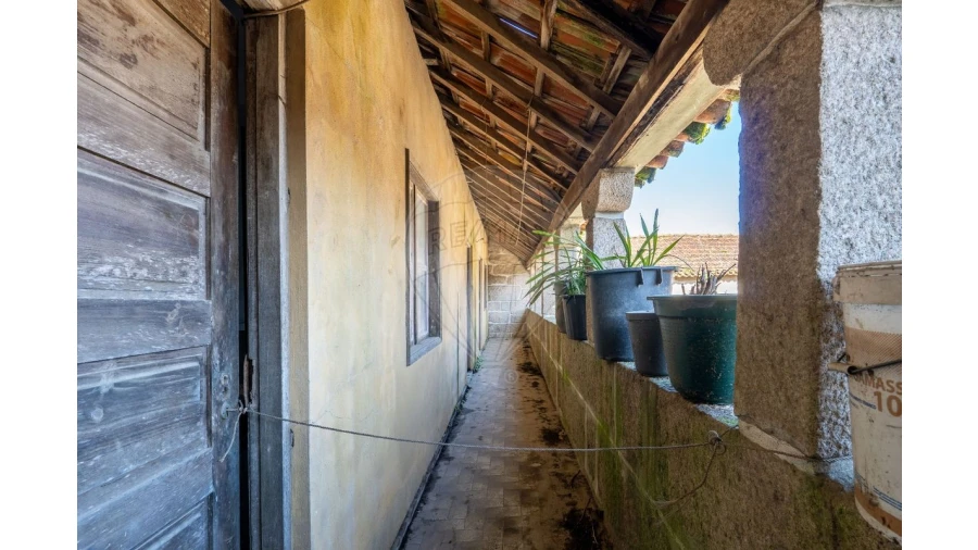 Moradia T4 para Venda em Fonte Arcada Foto 37