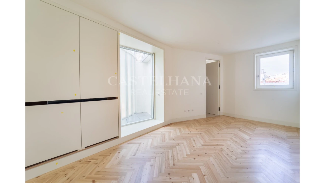 Apartamento T2 para Venda em Cedofeita, Santo Ildefonso, Sé, Miragaia, São Nicolau e Vitória Foto 4