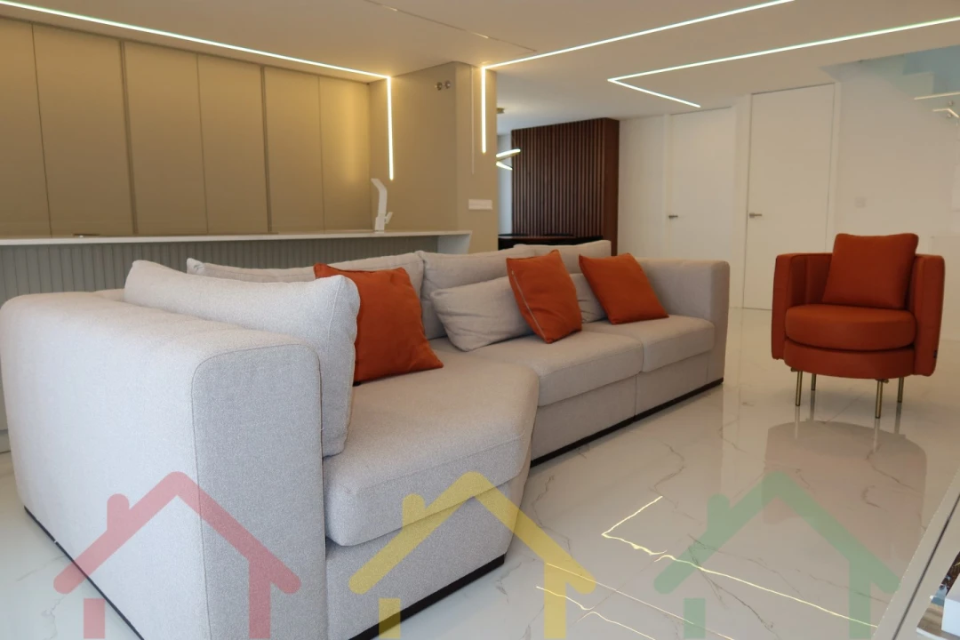 Apartamento T4 para Venda em Matosinhos e Leça da Palmeira Foto 2