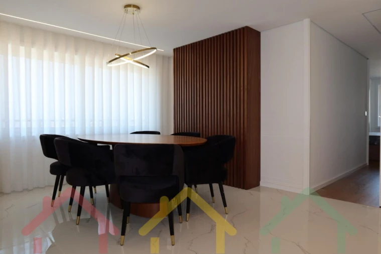 Apartamento T4 para Venda em Matosinhos e Leça da Palmeira Foto 3