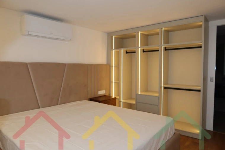 Apartamento T4 para Venda em Matosinhos e Leça da Palmeira Foto 9