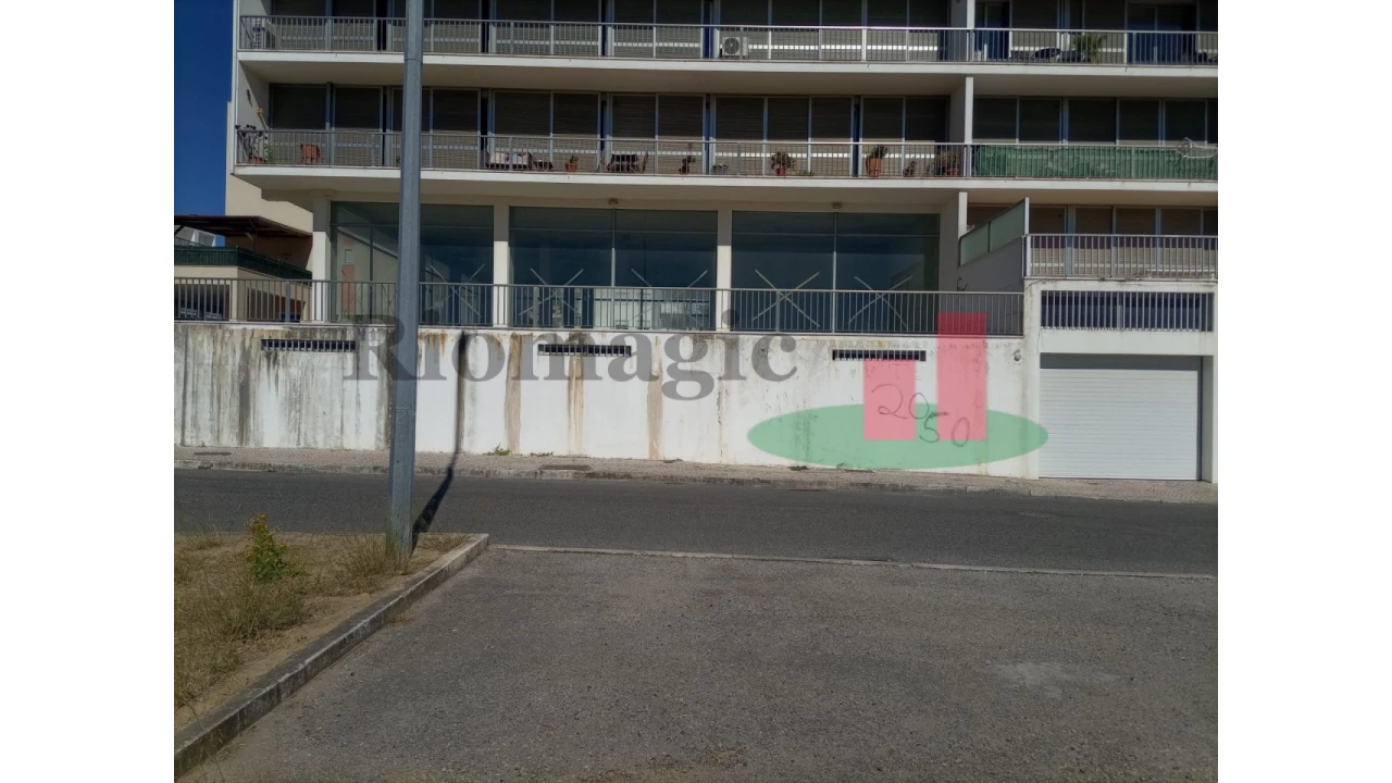 Loja para Venda em Azambuja Foto 33