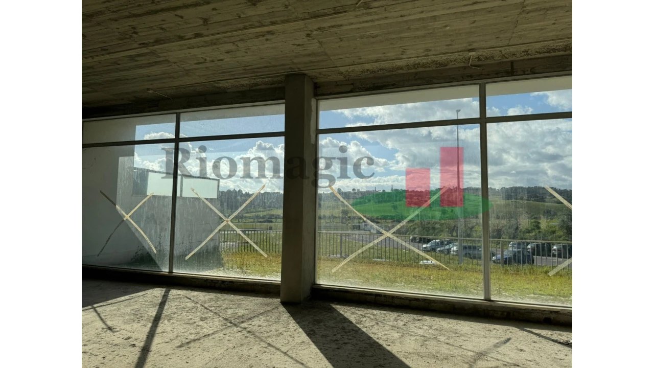 Loja para Venda em Azambuja Foto 15