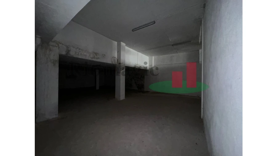 Loja para Venda em Azambuja Foto 24