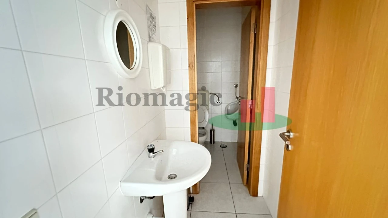 Loja para Venda em Rio Maior Foto 11