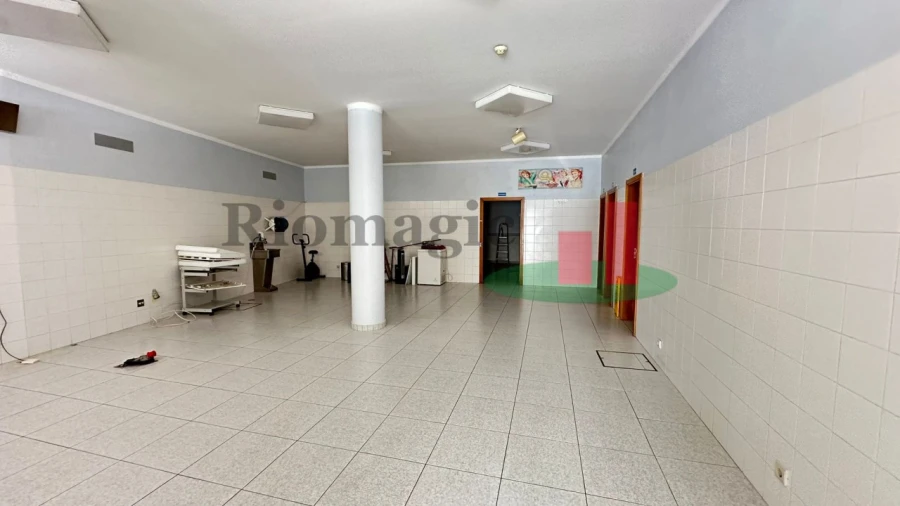 Loja para Venda em Rio Maior Foto 3