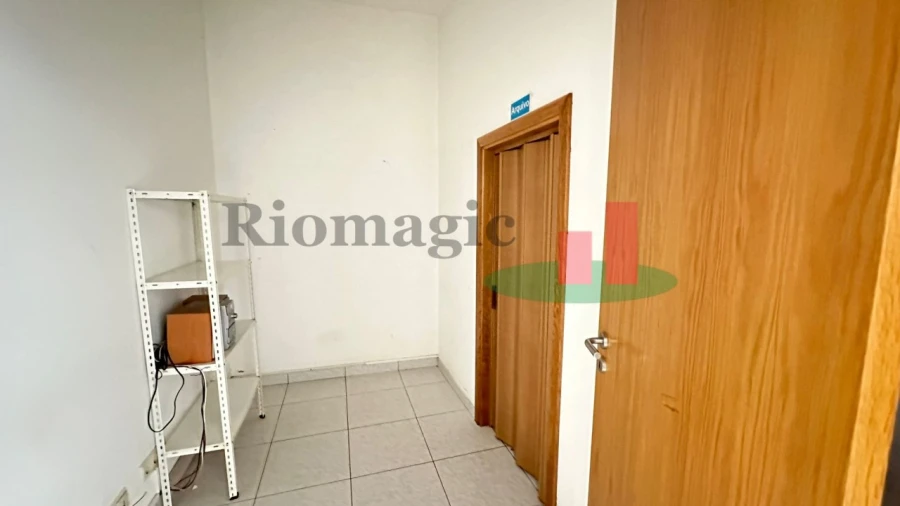 Loja para Venda em Rio Maior Foto 14