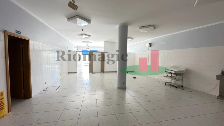 Loja para Venda em Rio Maior Foto 4