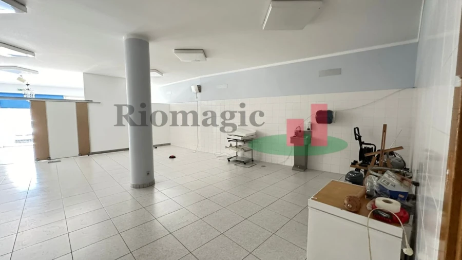 Loja para Venda em Rio Maior Foto 18