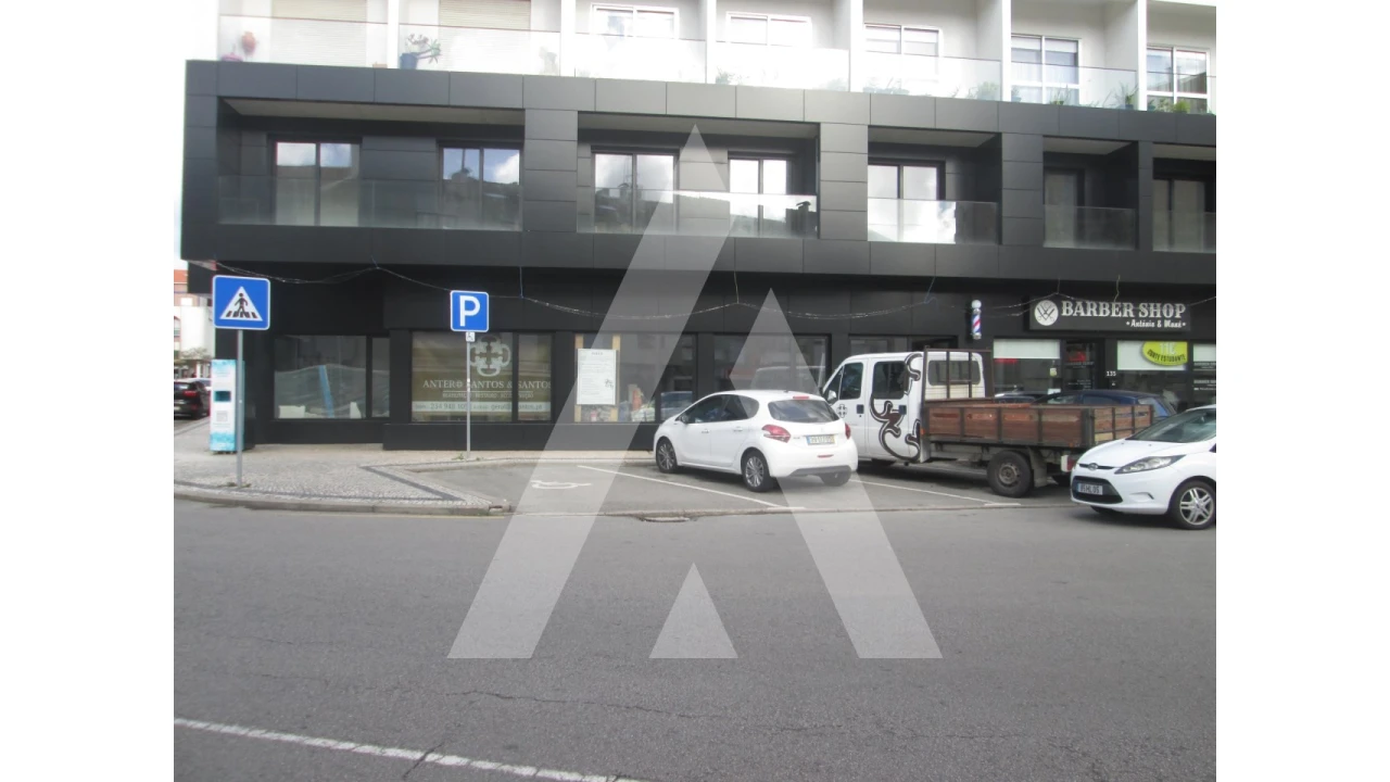 Loja para Arrendamento em Glória e Vera Cruz Foto 1