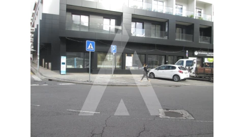 Loja para Arrendamento em Glória e Vera Cruz