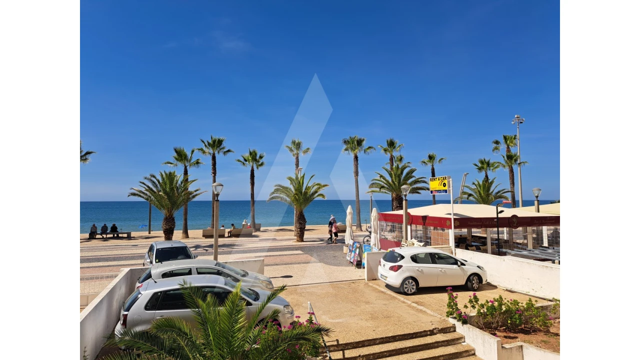 Apartamento T2 para Venda em Quarteira Foto 3