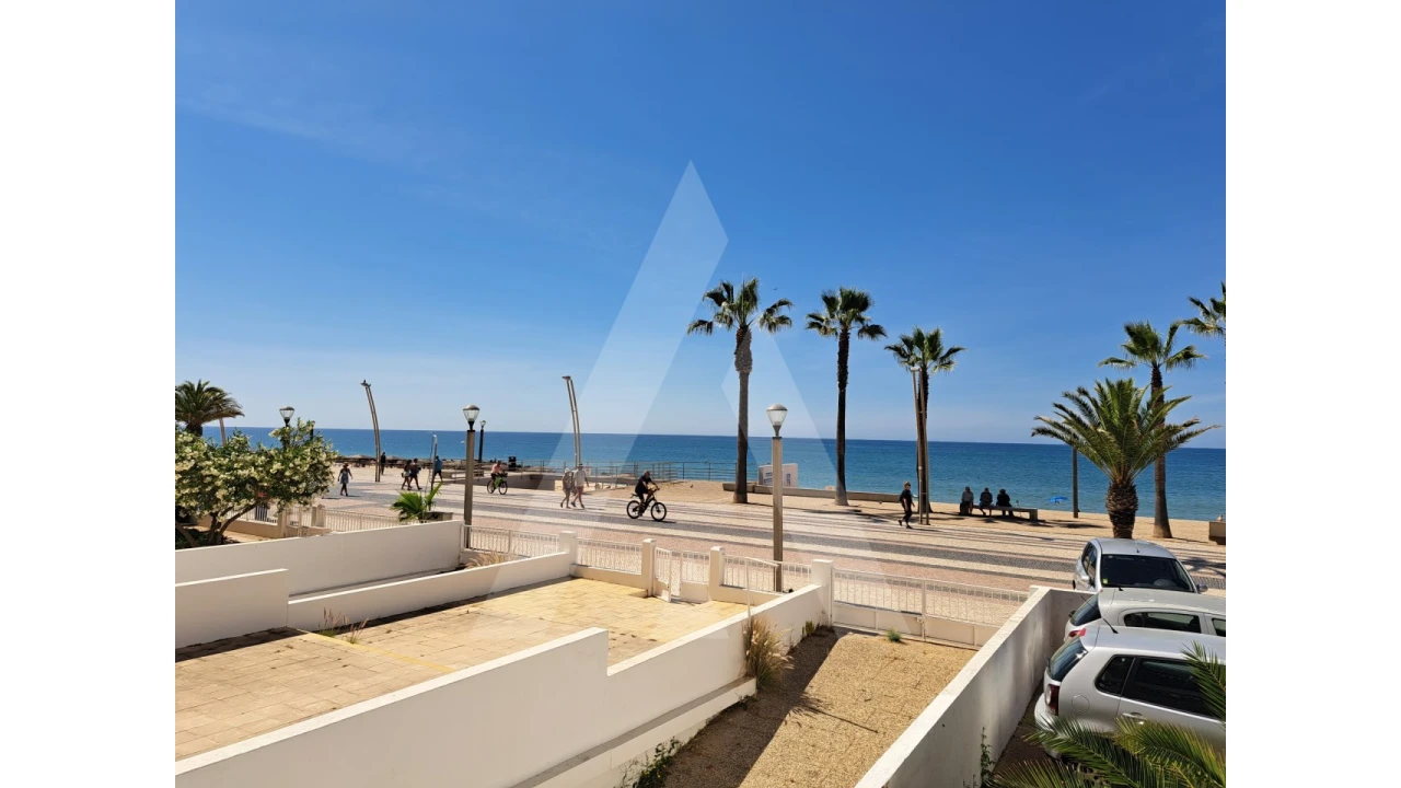 Apartamento T2 para Venda em Quarteira Foto 4