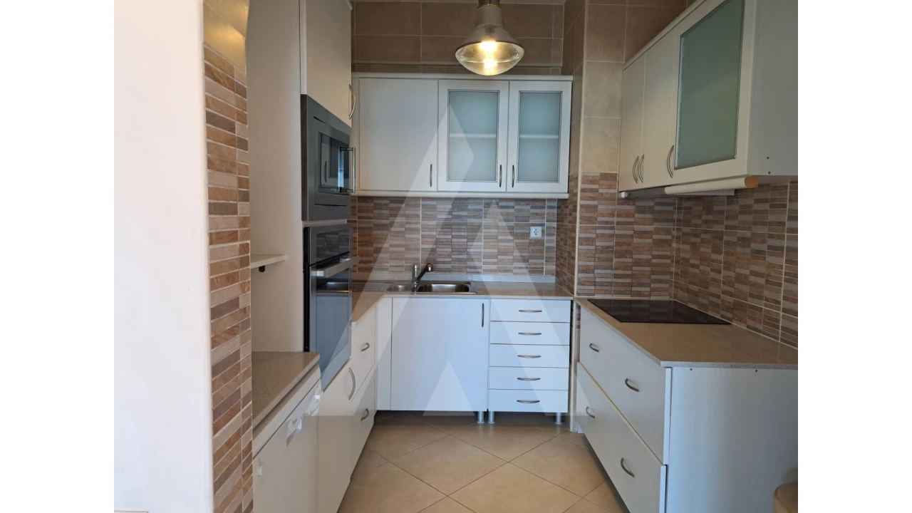 Apartamento T2 para Venda em Quarteira Foto 10