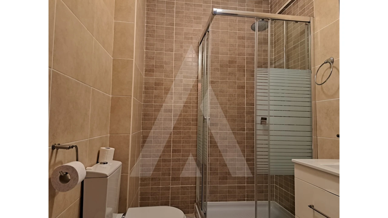 Apartamento T2 para Venda em Quarteira Foto 14