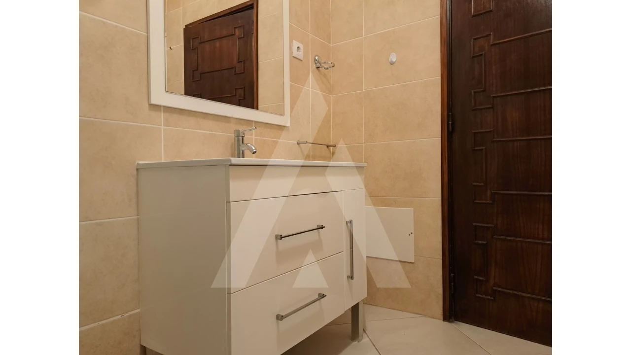 Apartamento T2 para Venda em Quarteira Foto 16