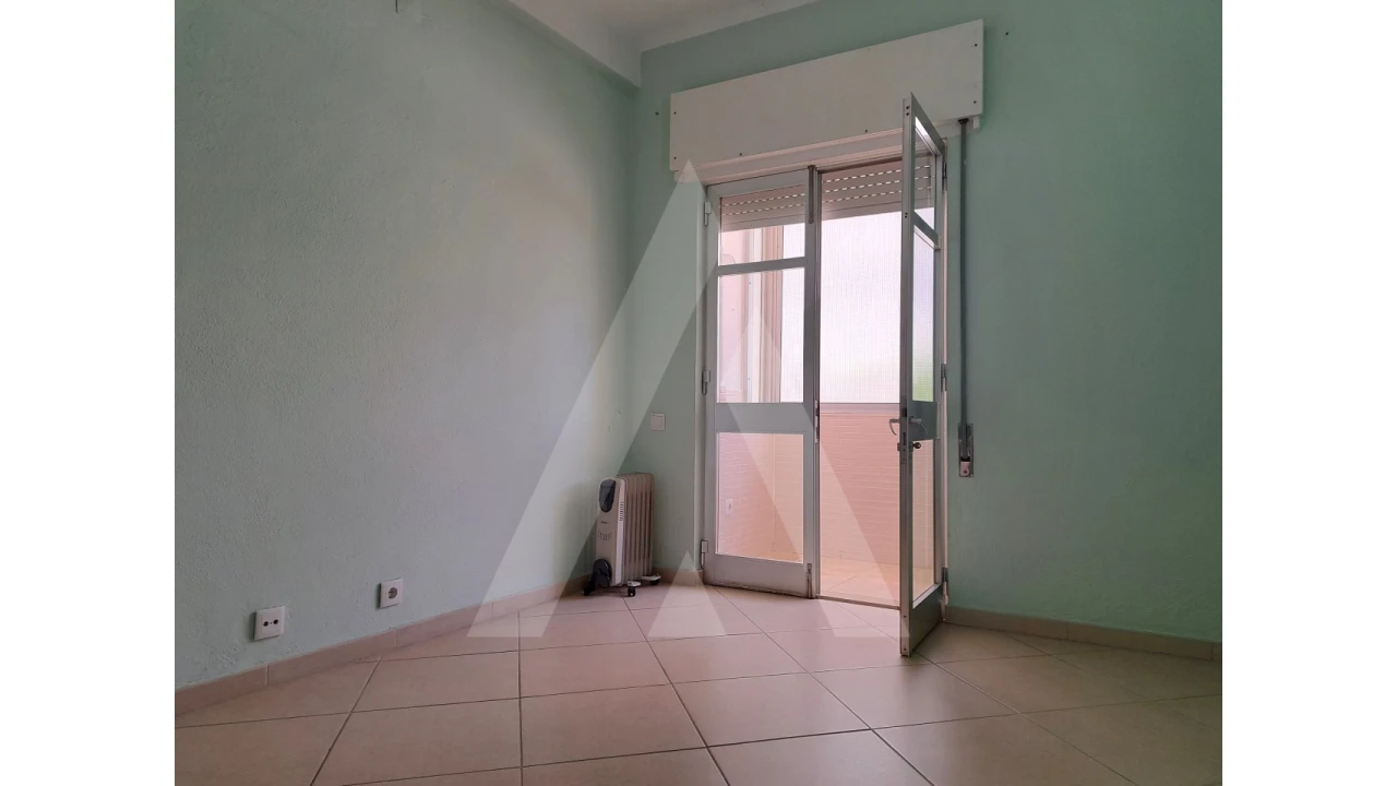 Apartamento T2 para Venda em Quarteira Foto 18