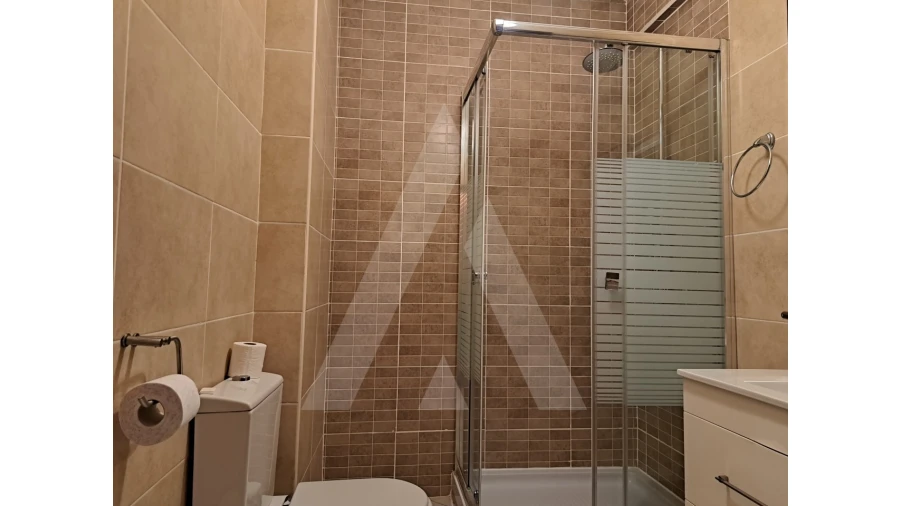 Apartamento T2 para Venda em Quarteira Foto 14