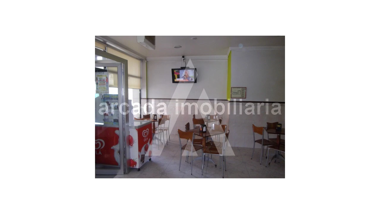 Negócio para Venda em Barrô e Aguada de Baixo Foto 3