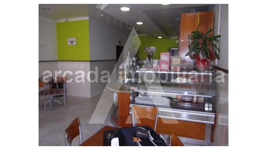 Negócio para Venda em Barrô e Aguada de Baixo Foto 2