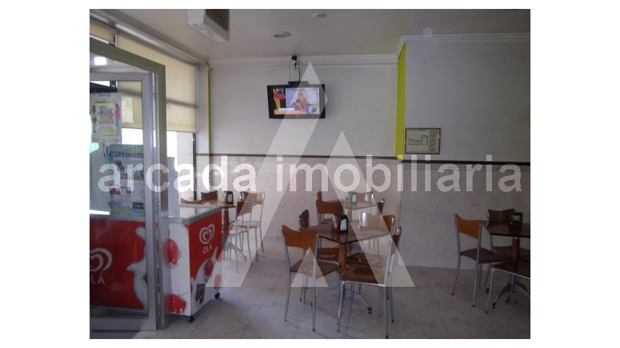 Negócio para Venda em Barrô e Aguada de Baixo Foto 3