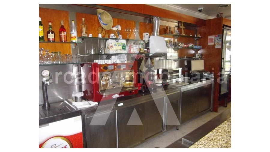 Negócio para Venda em Barrô e Aguada de Baixo Foto 4