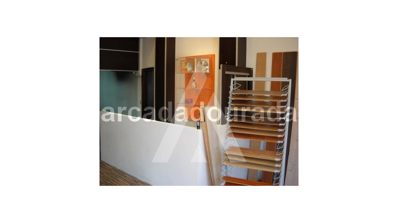 Loja para Arrendamento em Glória e Vera Cruz Foto 1