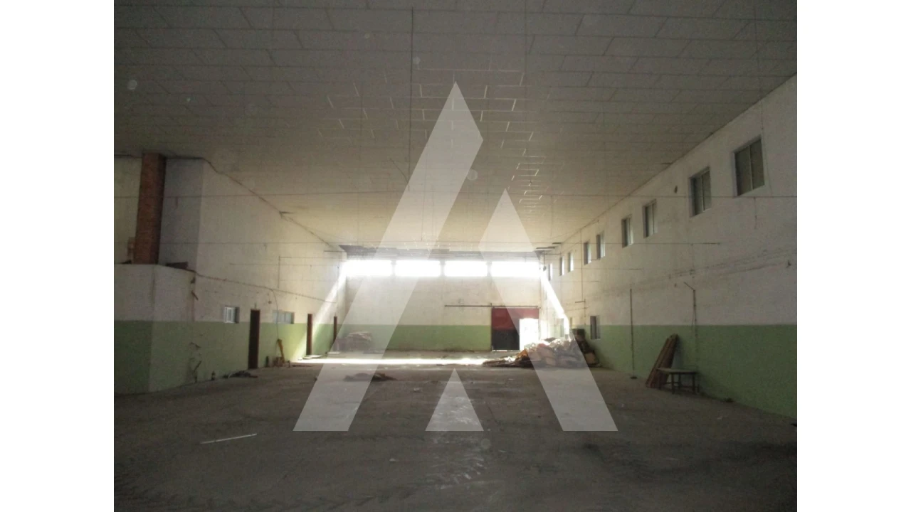 Armazém para Venda em Sangalhos Foto 2