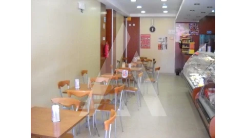 Negócio para Cedência de Quotas em Oliveirinha
