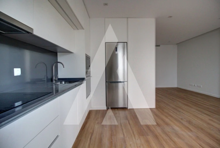 Apartamento T2 para Arrendamento em Glória e Vera Cruz Foto 3