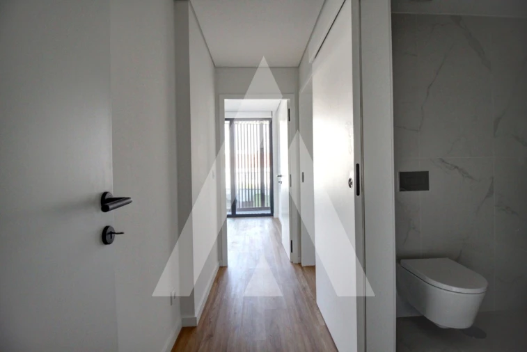 Apartamento T2 para Arrendamento em Glória e Vera Cruz Foto 16