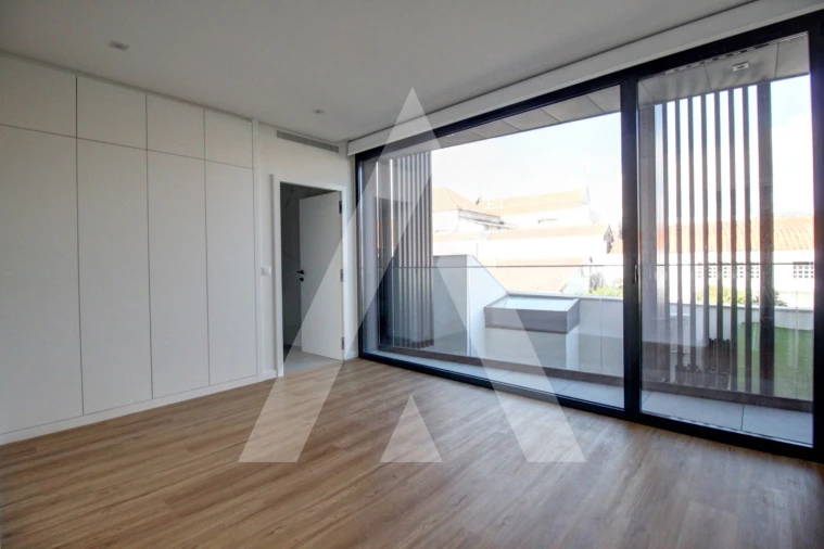 Apartamento T2 para Arrendamento em Glória e Vera Cruz Foto 24