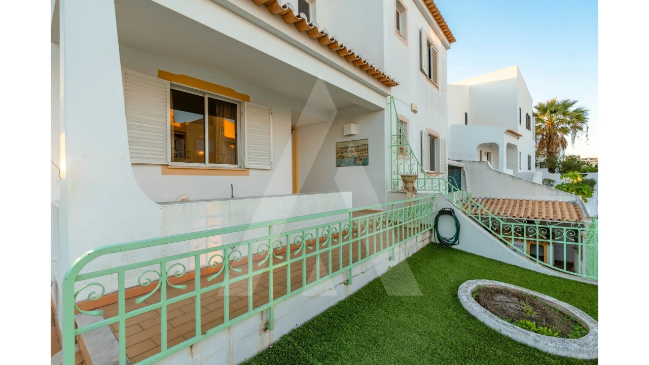 Moradia T5 para Venda em Albufeira e Olhos de Água Foto 2