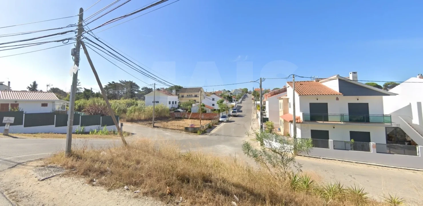 Moradia T5 para Venda em Charneca de Caparica e Sobreda Foto 2