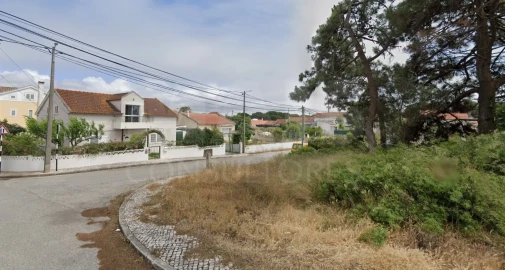 Moradia T5 para Venda em Charneca de Caparica e Sobreda