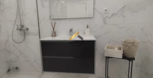 Apartamento T2 para Venda em Faro (Sé e São Pedro)