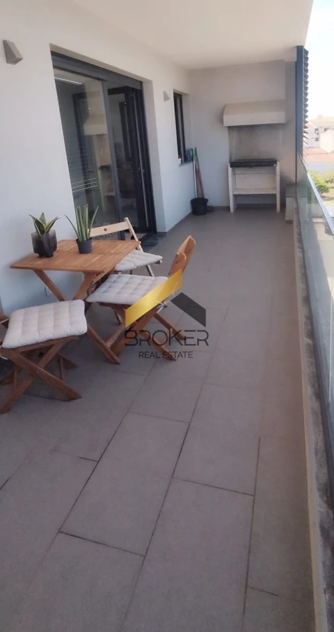 Apartamento T2 para Venda em Faro (Sé e São Pedro)