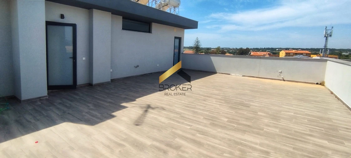 Apartamento T2 para Venda em Faro (Sé e São Pedro) Foto 44